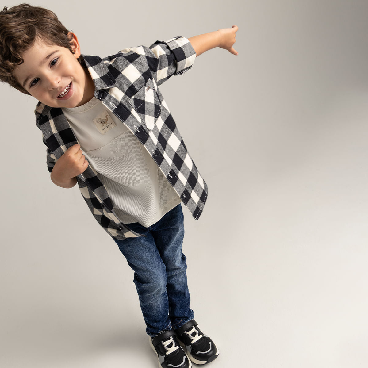 long-sleeve-button-down-shirt-for-boy-41048571