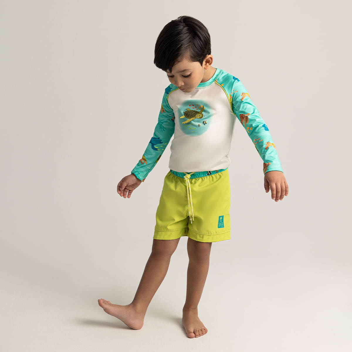 swim-trunks-for-boy-41059451