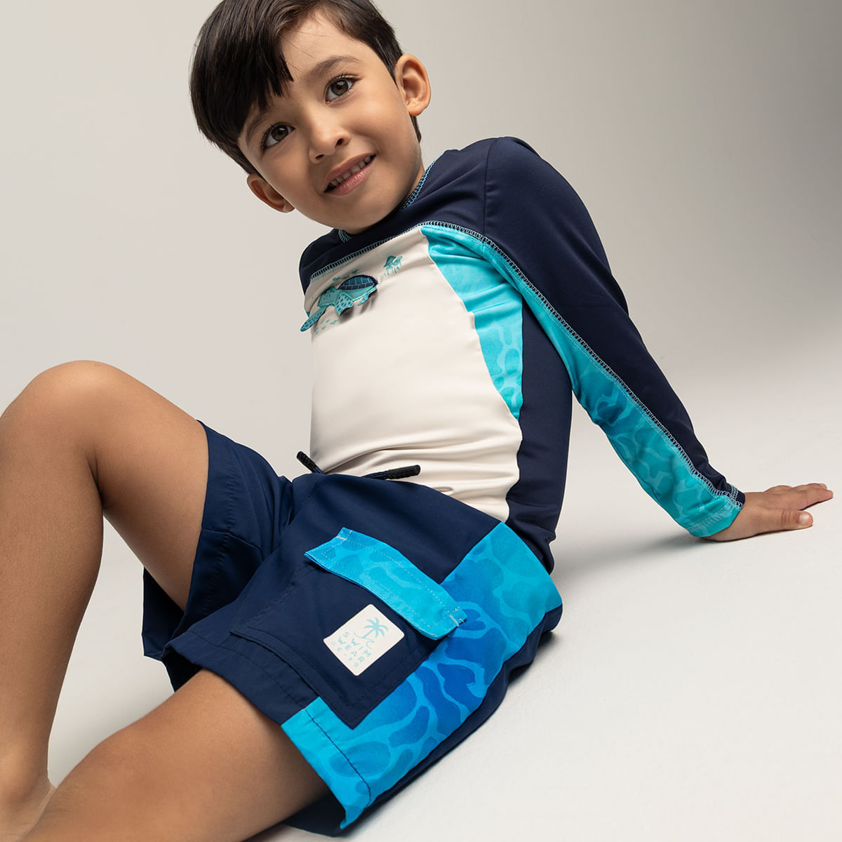 swim-trunks-for-boy-41059471
