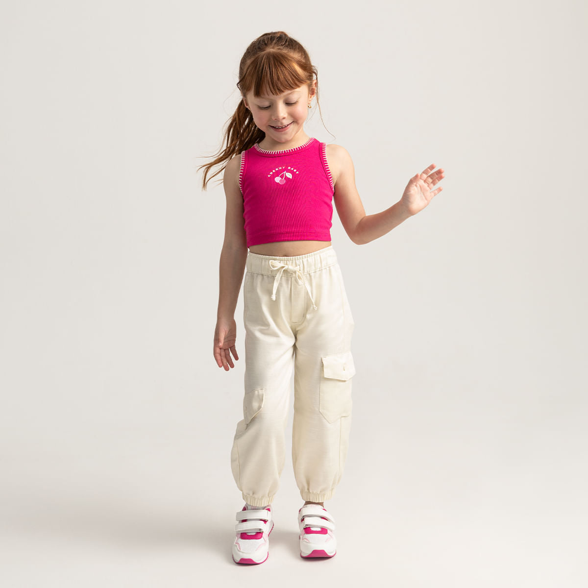 sleeveless-t-shirt-for-girl-42245411