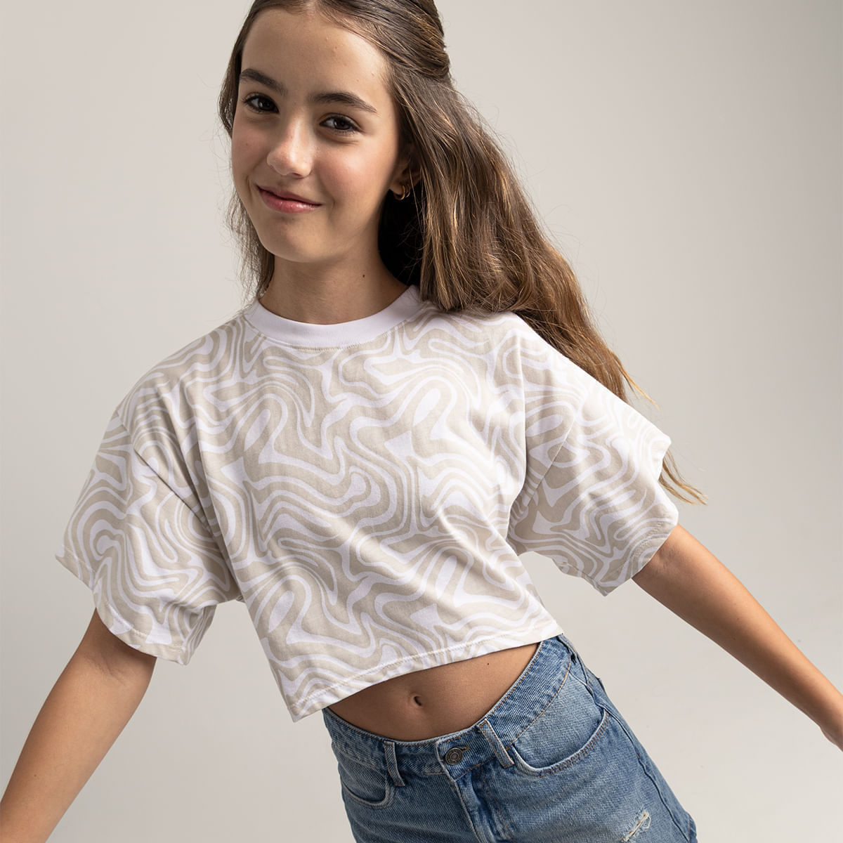short-sleeve-crop-top-for-girl-52347292