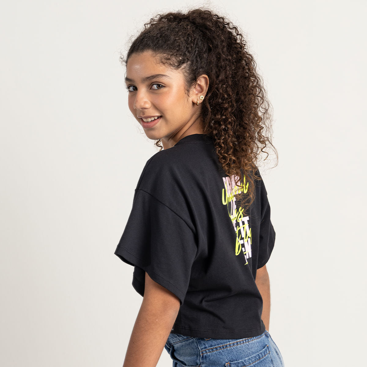 short-sleeve-crop-top-for-girl-52347461