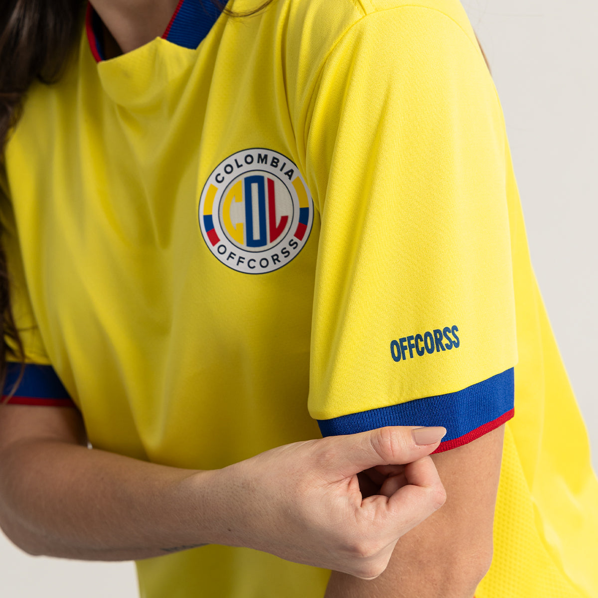 Adult short-sleeve Colombia knit tee
